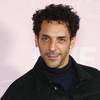 "Vortex" : Tomer Sisley voyage dans le temps dans une nouvelle série en tournage pour France 2