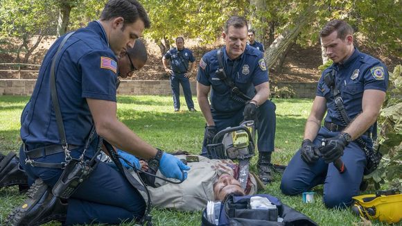 "9-1-1" : La saison 5 de la série avec Angela Bassett arrive (déjà) sur M6 ce soir