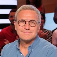 Audiences dimanche : Anne-Claire Coudray et "Téléfoot" en forme, bon retour pour Laurent Ruquier