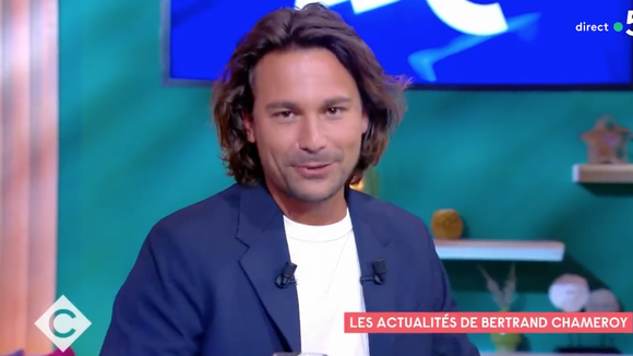 "Peut-on faire plus cliché ?" : Bertrand Chameroy se paye Denis Brogniart lors du jubilé d'Elizabeth II sur TF1