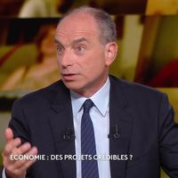 "Vous êtes drôle !" : Jean-François Copé ressort son "pain au chocolat", Léa Salamé amusée