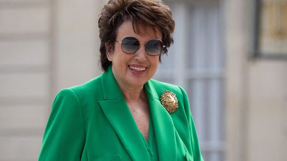 "On peut rire de tout à condition d'avoir du talent" : Roselyne Bachelot dézingue l'ex-humoriste de "Télématin"