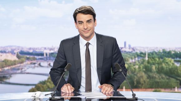 "13 Heures" de France 2 : Pourquoi Julian Bugier ne présentera pas le journal ce jeudi ?