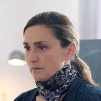 Audiences : Carton pour le téléfilm de France 3 avec Julie Gayet, TF1 plonge sous les 10% de part d'audience