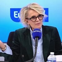 "Je n'avais aucun espoir de m'installer en deux mois" : Sophie Davant réagit à ses audiences catastrophiques sur Europe 1