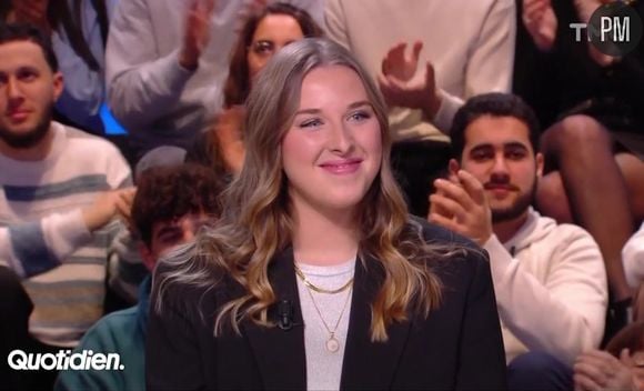 Helena ("Star Academy") invitée de "Quotidien" le mardi 30 janvier 2024.