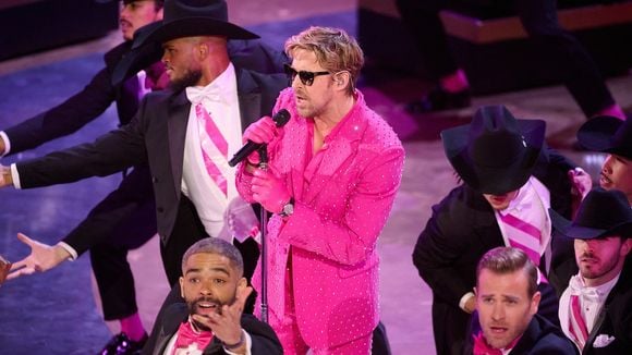 "I'm just Ken" : Ryan Gosling électrise les Oscars avec la chanson du film "Barbie"