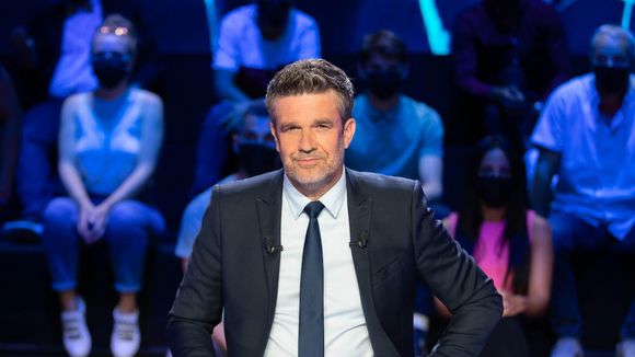 Hervé Mathoux ("Au micro") : "Le commentaire de football à Canal+, c'est une forme d'élégance et ne pas tomber dans les travers faciles"