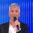 "N'oubliez pas les paroles" : Nagui s'excuse en direct après une plaisanterie sur les tueurs en série