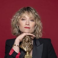 Caroline Vigneaux veut dépoussiérer Les Molières sur France 2 et en faire "un grand divertissement, façon 'Champs-Elysées'"