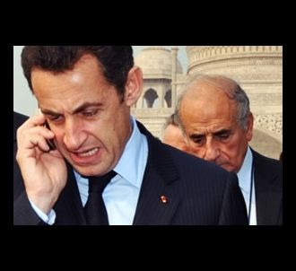 Nicolas Sarkozy en visite au Tal Mahal, samedi. Derrière...