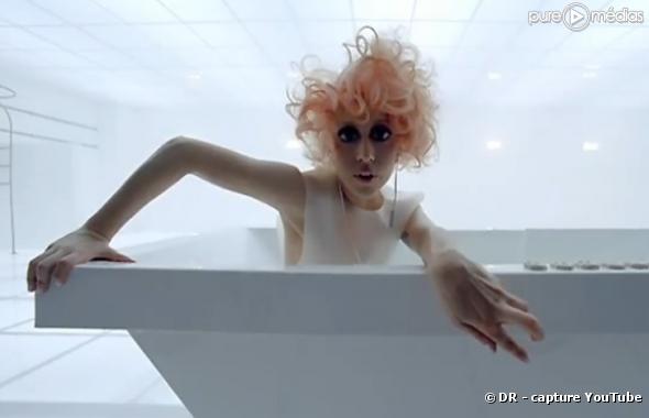 Lady GaGa dans le clip de "Bad Romance"
