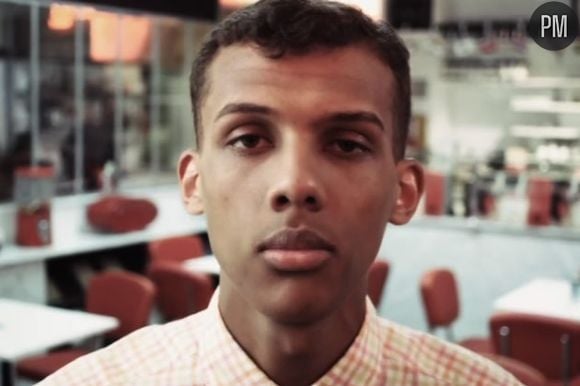 Stromae, dans le clip de "Te Quiero"