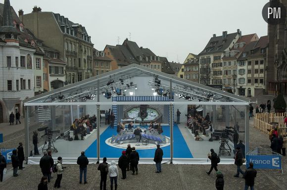 Le plateau de "Midi en France" sur France 3