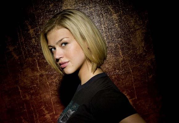 Adrianne Palicki est Tyra Collette dans "Friday Night Lights"