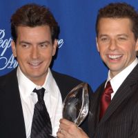 Charlie Sheen s'en prend à Jon Cryer : "C'est un traître, un gnome"