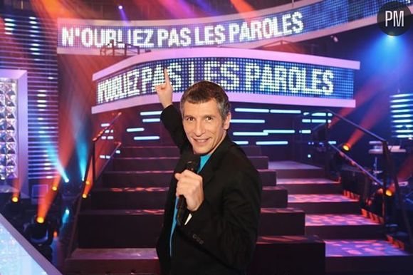 Nagui présente "N'oubliez pas les paroles" sur France 2