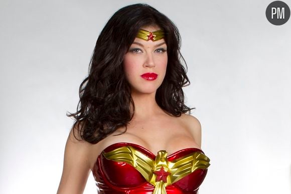 Adrianne Palicki est "Wonder Woman"