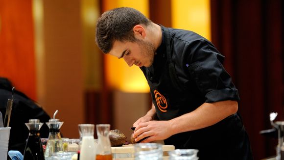 Masterchef 2x05 : "Y en a qui kiffent Johnny Hallyday, moi je kiffe Pierre Hermé"