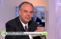 Frédéric Mitterrand, interrogé sur le plateau de "C a vous".