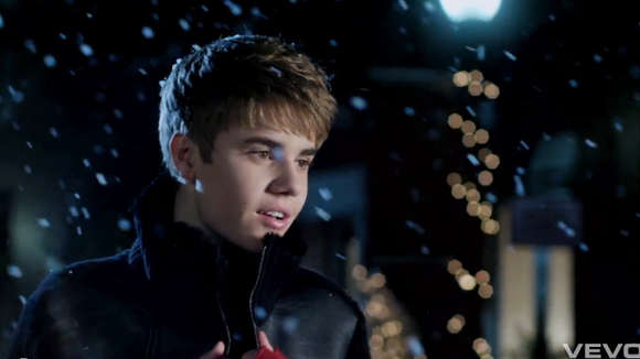 Justin Bieber dans le clip de sa chanson "Mistletoe"