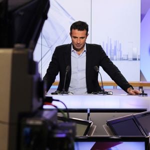 Victor Robert dans la pièce "En Ballotage" de Benoît Masocco.