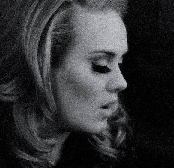 Adele sur la pochette de "Set Fire to the Rain"