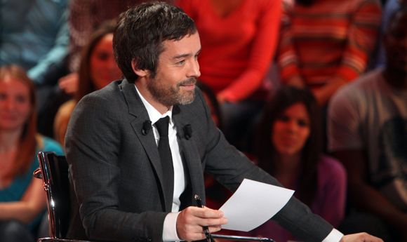 Yann Barthès, animateur... et journaliste !