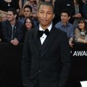 Pharrell Williams sur le tapis rouge des Oscars 2012