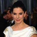 Sandra Bullock sur le tapis rouge des Oscars 2012
