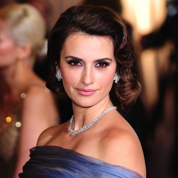 Penelope Cruz sur le tapis rouge des Oscars 2012