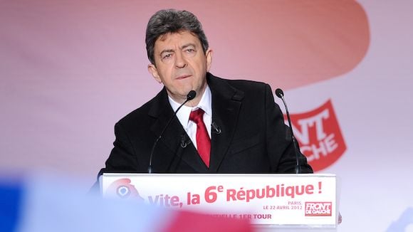 Jean-Luc Mélenchon persiste et signe contre "Le Petit Journal" de Yann Barthès