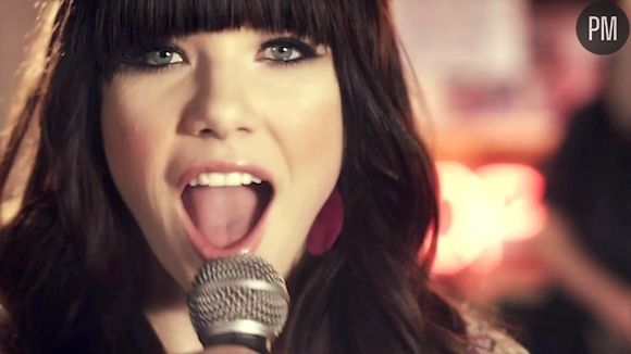 Carly Rae Jepsen dans le clip de "Call Me Maybe"