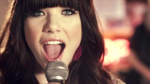 Charts US : Carly Rae Jepsen s'accroche à la pole position