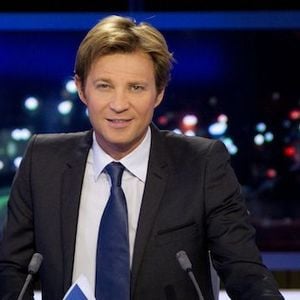 Laurent Delahousse sur le plateau du 20 heures