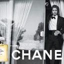 Brad Pitt, première égérie masculine du Chanel N°5