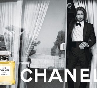 Brad Pitt, première égérie masculine du Chanel N°5