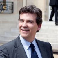 Vie privée : Arnaud Montebourg assigne "Closer" en justice