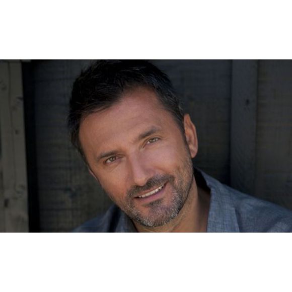 Frédéric Lopez (France Inter) devance Stéphane Bern (RTL) de 12h00 à 12h30. Mais il se fait battre pendant la première heure de son émission.