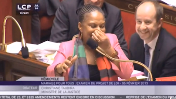 Zapping : Christiane Taubira prise d'un fou rire à l'Assemblée nationale