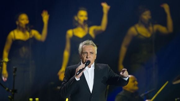 Michel Sardou réagit aux propos de Johnny Hallyday : "Ses mémoires ? Je m'en tape !"