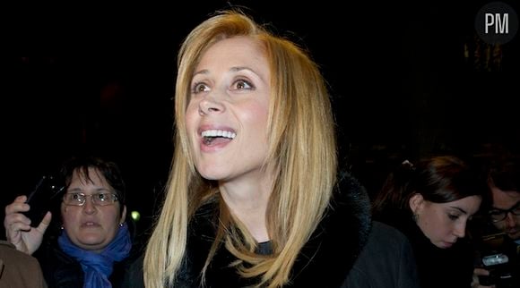 Lara Fabian se dit "blessée" par "Le Petit Journal"