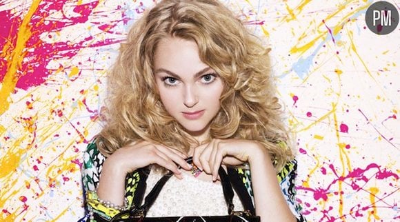 The CW renouvelle "The Carrie Diaries" pour une saison 2