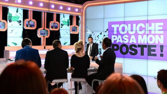 "Touche pas à mon poste" : L'intermittente convoquée par la direction de D8