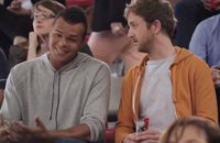 Kinder Bueno et Tsonga s'auto-parodient.