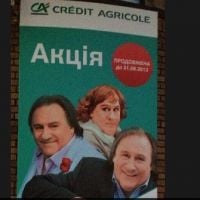 Gérard Depardieu se travestit dans une pub ukrainienne