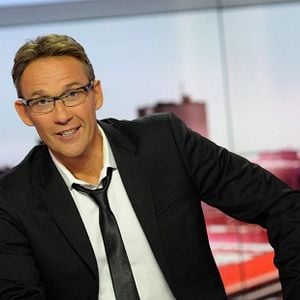 Julien Courbet ne "s'emballe pas" devant les bons scores de "Sans aucun doute" sur TMC