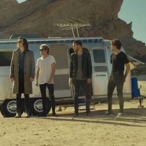 One Direction dans le clip de "Steal My Girl"