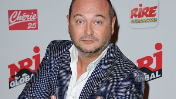 Cauet fustige l'access de NRJ 12