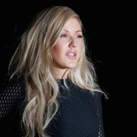 Charts UK : Ellie Goulding résiste, Sam Smith boosté par les Grammy, "Cinquante nuances" cartonne